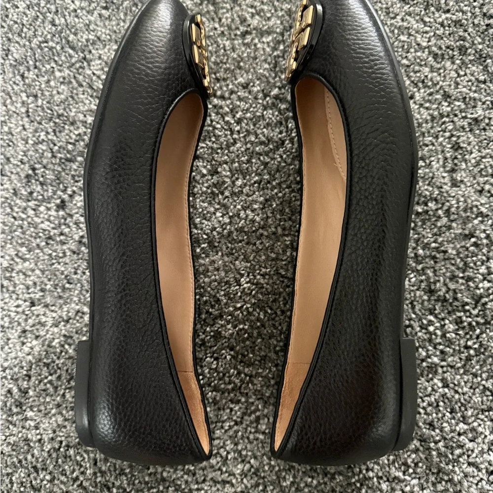 Tory Burch Black and Gold Women's Flats - Picture 6 of 7